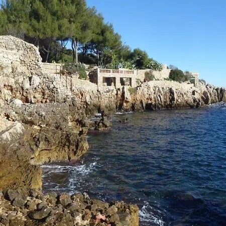Δωμάτια σε οικογενειακή κατοικία Yuca Vallauris